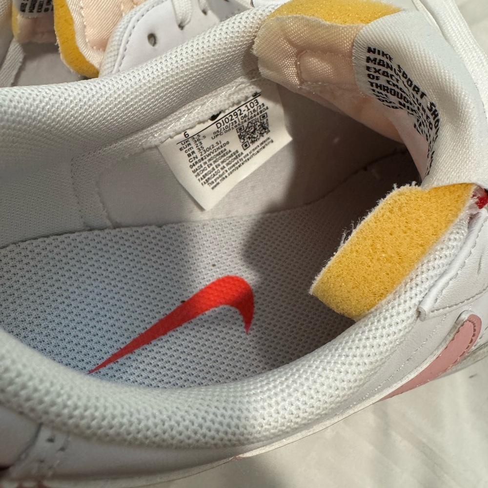 Nike Blazer Low Platform Womens
Casual sneaker Shoes White Pink Size 6 - Picture 4 of 6